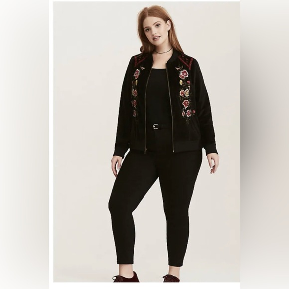 Torrid embroidered bomber jacket - Picture 2 of 5